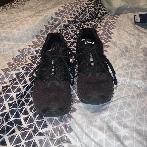 ASICS - Picture 3 of 12